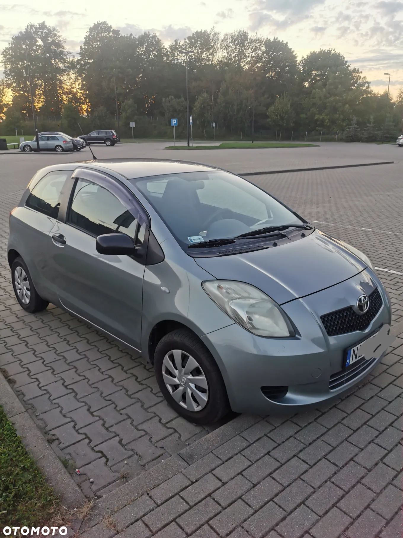Toyota Yaris - 1