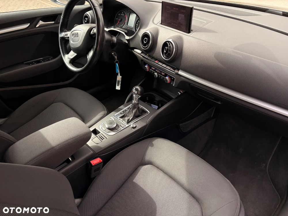 Audi A3 Sportback - 10