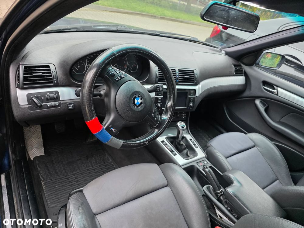 BMW Seria 3 318i - 27