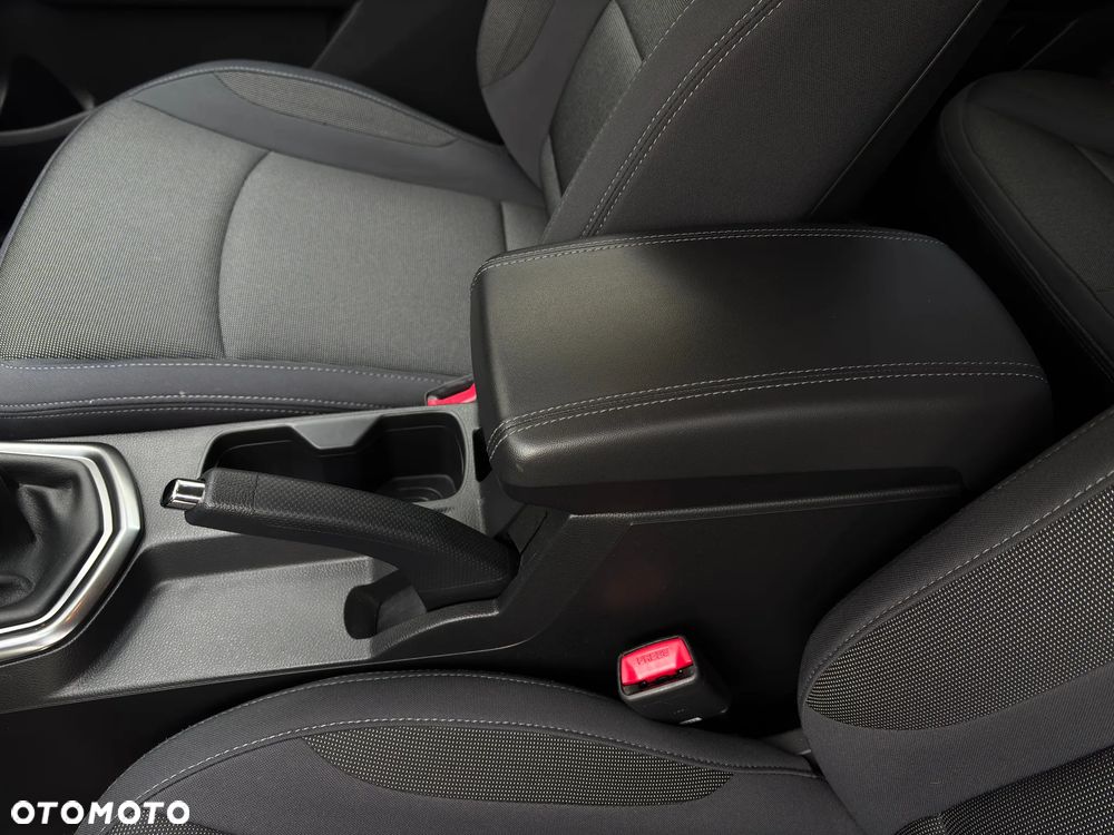 SsangYong/KGM Tivoli - 24