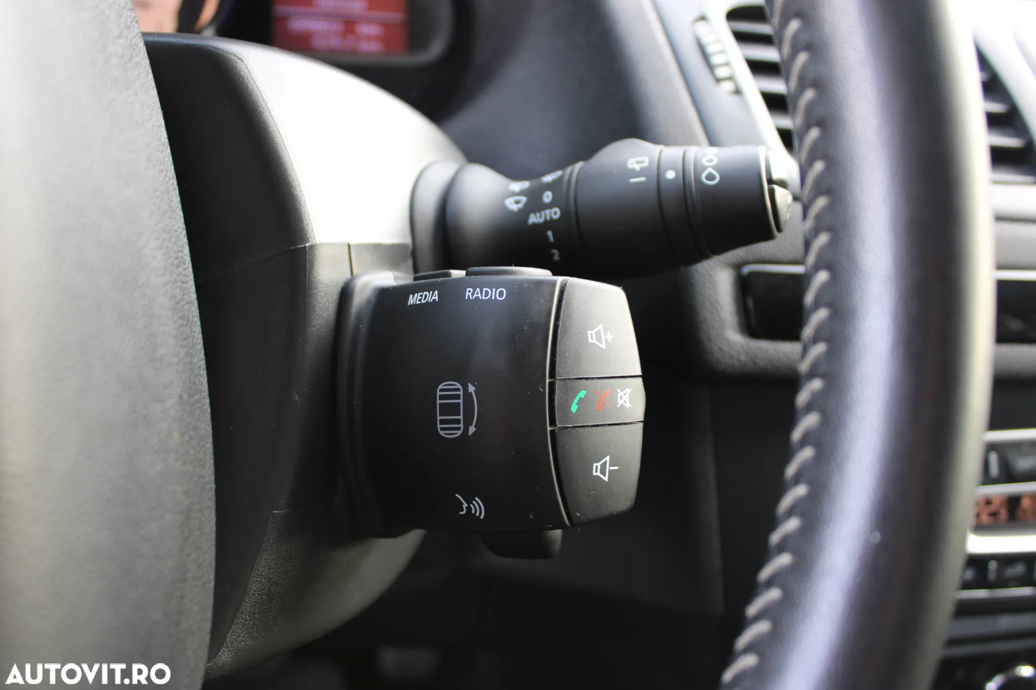 Renault Megane ENERGY dCi 130 Start & Stop Bose Edition - 27