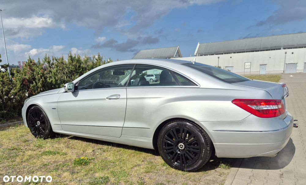 Mercedes-Benz Klasa E 250 CGI BlueEFFICIENCY Automatik Avantgarde - 6