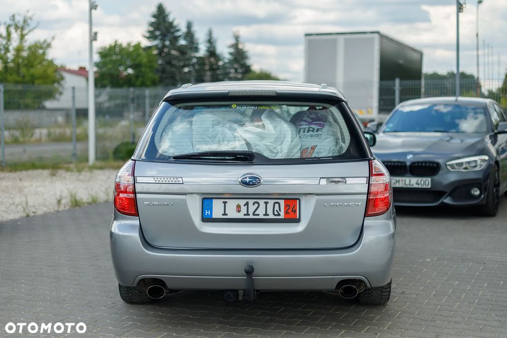 Subaru Legacy Kombi 3.0R Automatik - 18