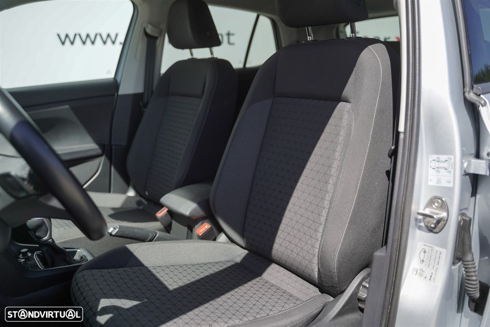 VW T-Cross 1.0 TSI BlackStyle DSG - 29