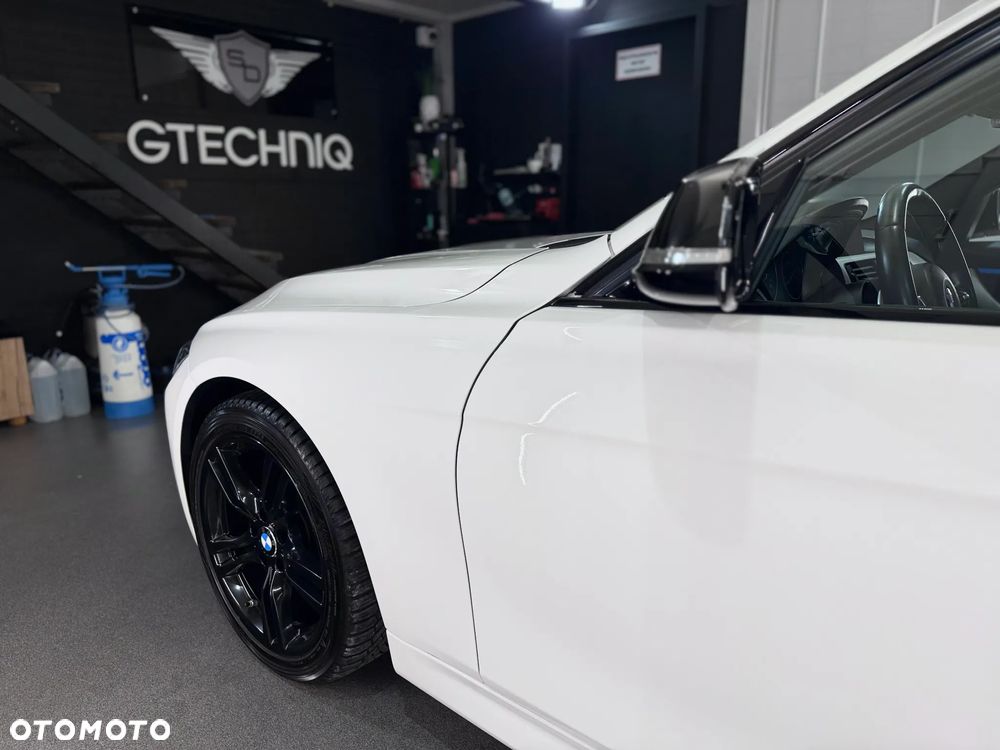 BMW Seria 3 320d M Sport - 9