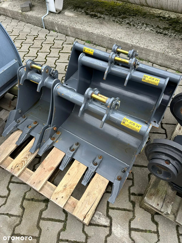 Łyżka kopiąca 30cm Strickland JCB 801 koparka