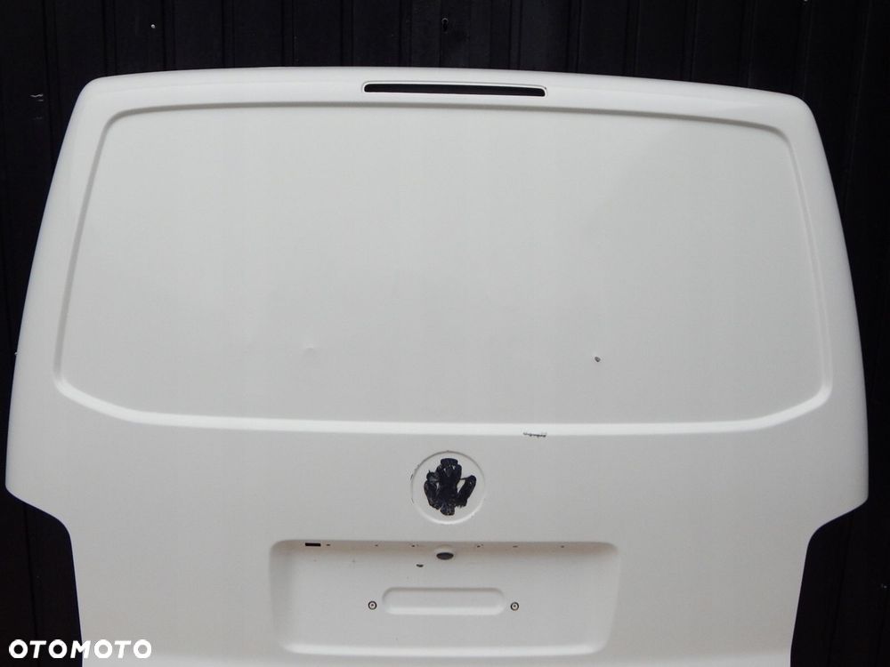 vw t5 klapa bagażnika tył tylna biała r902 - 4