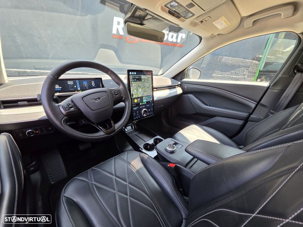 Ford Mustang Mach-E 75.7 kWh Base - 21