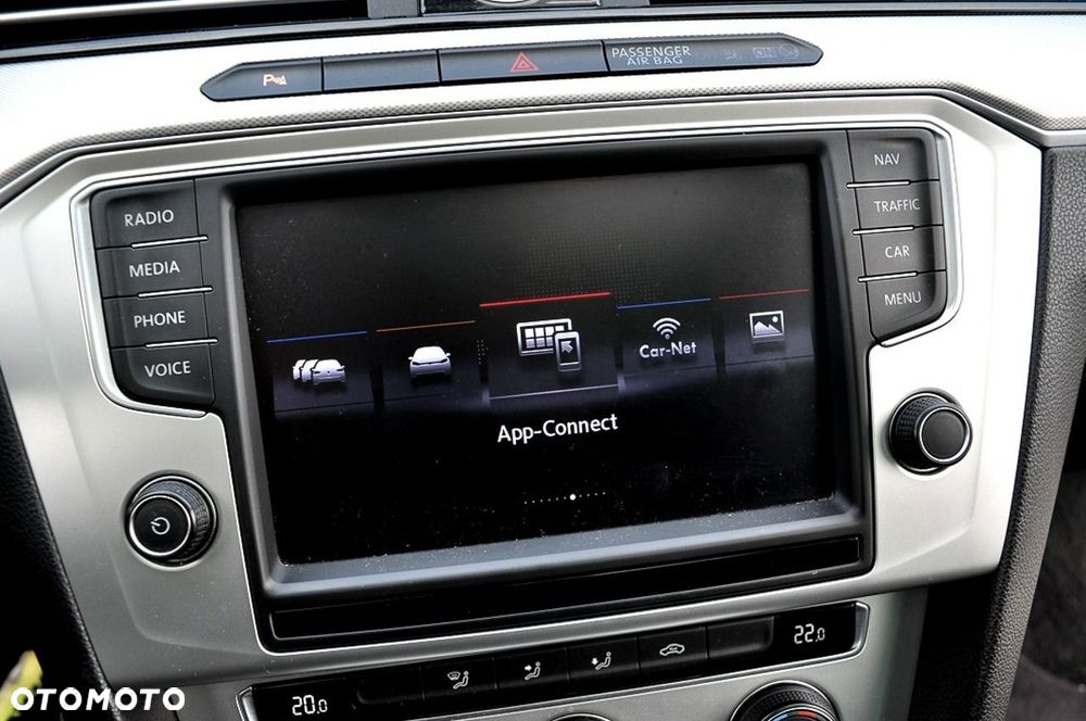 Volkswagen Passat - 27