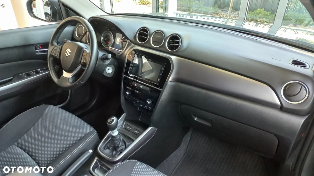 Suzuki Vitara 1.4 Boosterjet SHVS Premium 2WD - 18