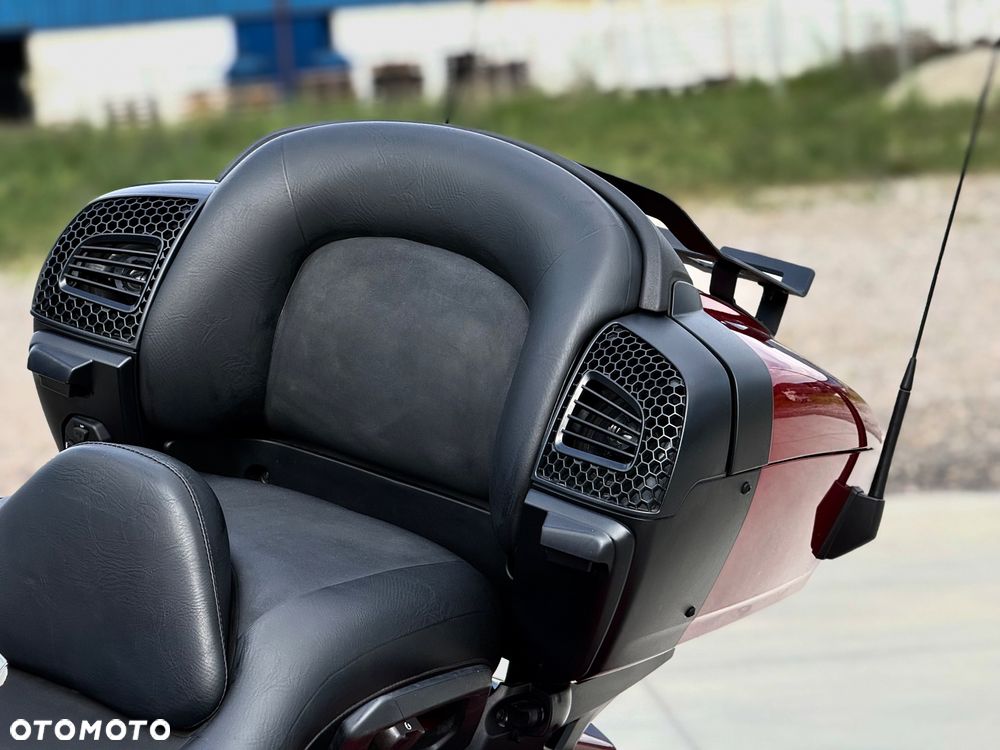 Yamaha Venture - 36