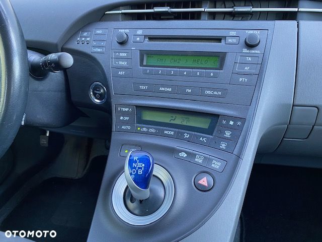 Toyota Prius (Hybrid) Comfort - 19