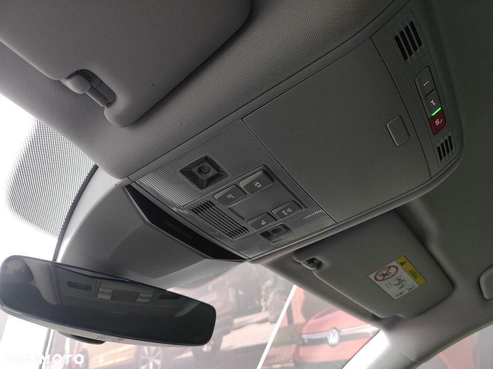 Volkswagen Passat Variant 2.0 TDI EVO Business DSG - 25