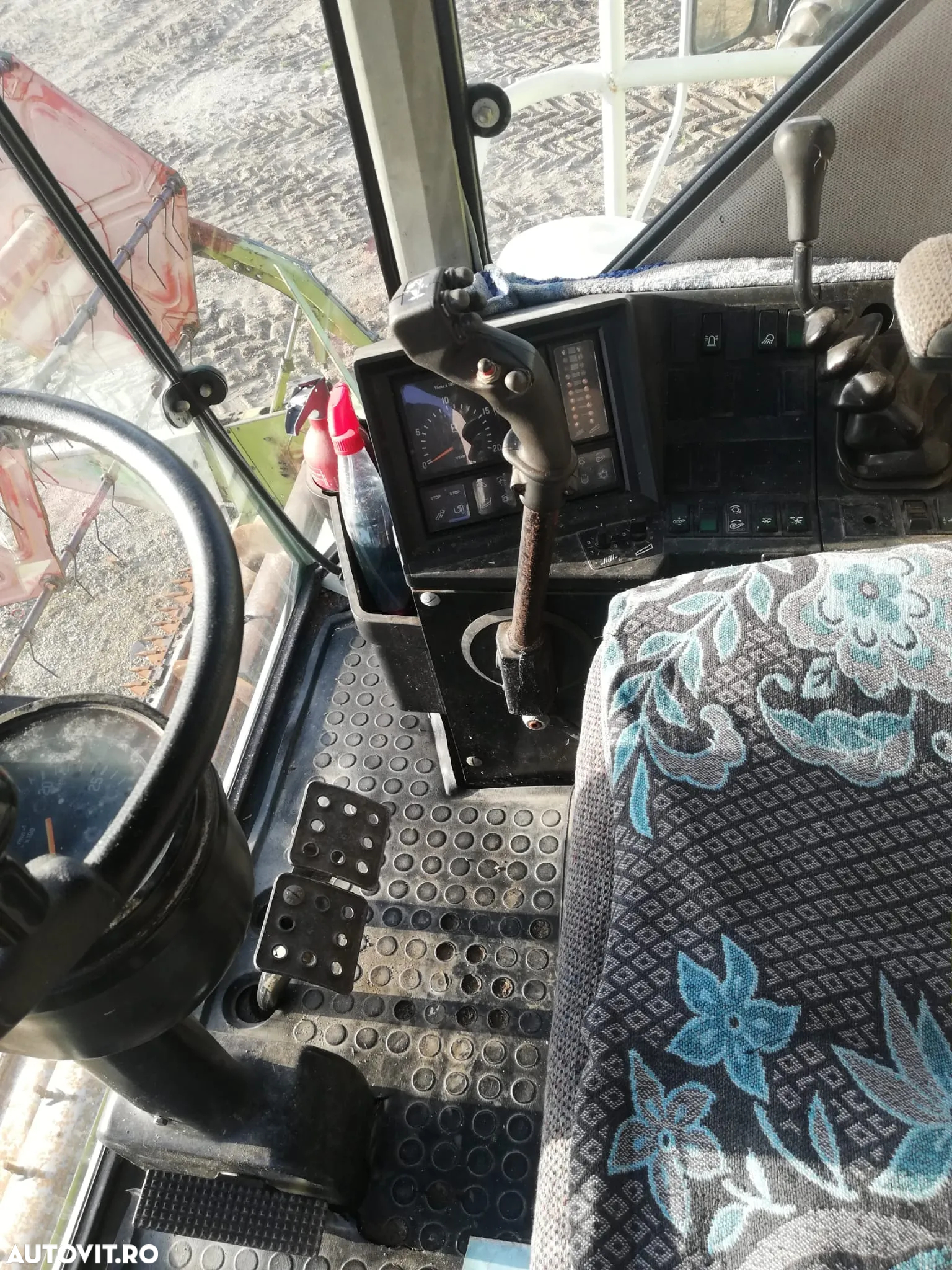 Claas MEGA 208 - 11