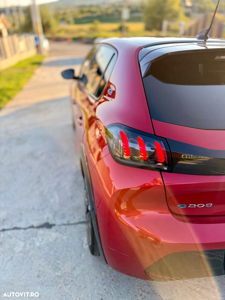 Peugeot 208 e-208 GT - 3