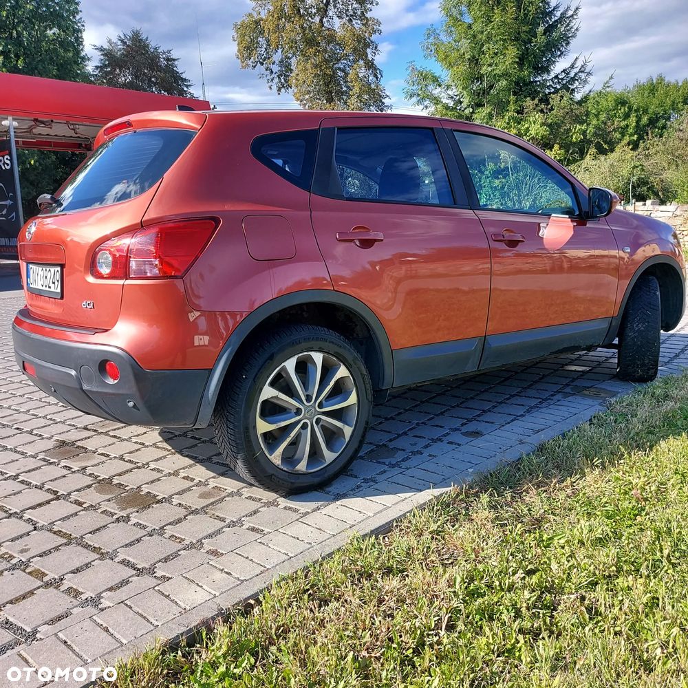 Nissan Qashqai - 2