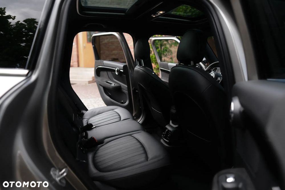 MINI Countryman Cooper SE ALL4 - 24