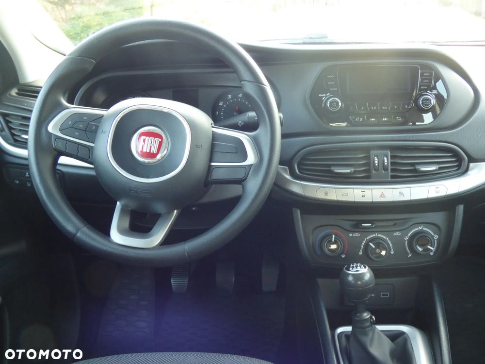 Fiat Tipo 1.4 16V Pop - 10