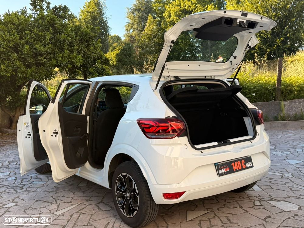 Dacia Sandero 1.0 SCe Essential — fotografia 32