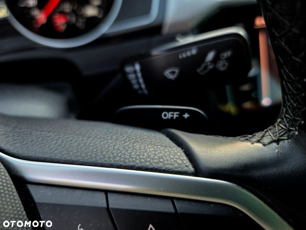 Volkswagen Passat 2.0 TDI SCR Highline DSG - 19