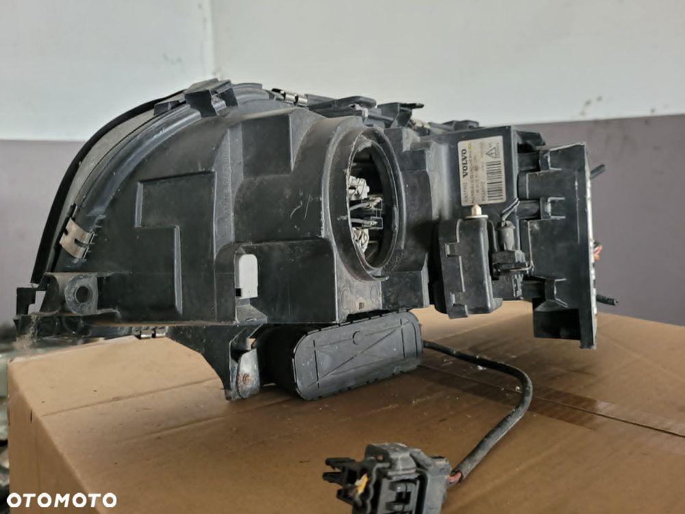 Lampa przednia PRAWA Volvo s80 - 4