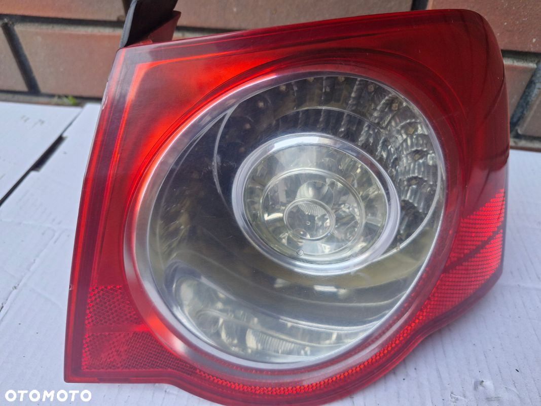 Lampa prawa tył 3C5945096C vw passat b6 sedan - 3