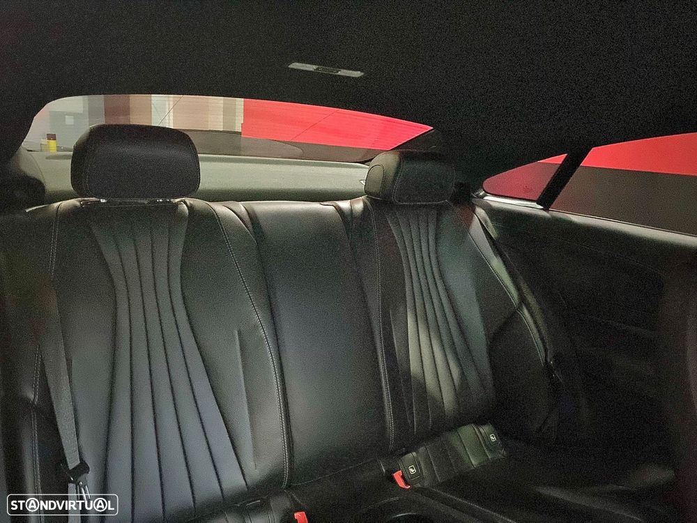 Mercedes-Benz E 220 d AMG Line Aut. - 30