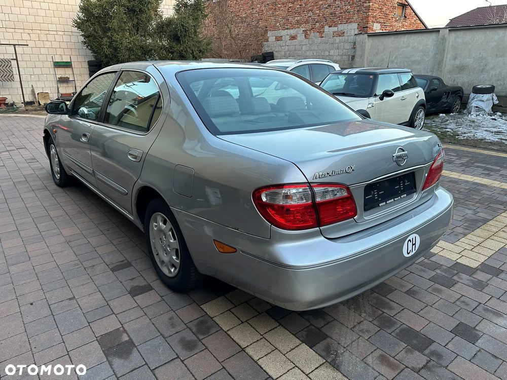 Nissan Maxima - 10