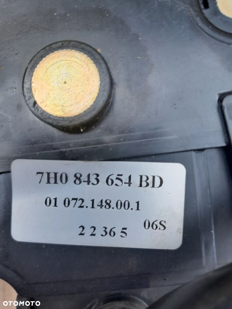 Zamek bocznych drzwi VW T5 7H0843654BD - 2