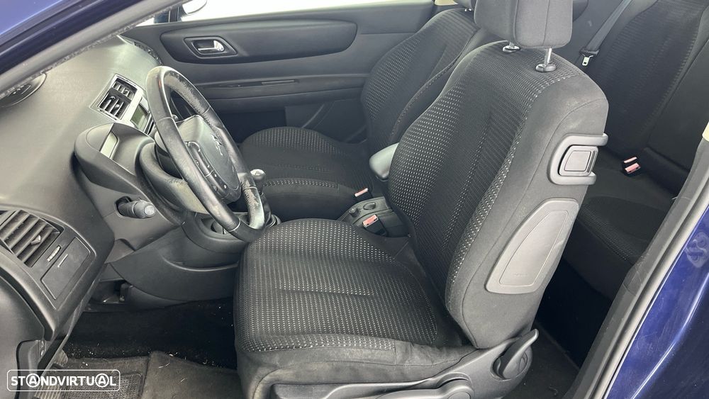 Citroën C4 1.6 HDi FAP VTR - 10