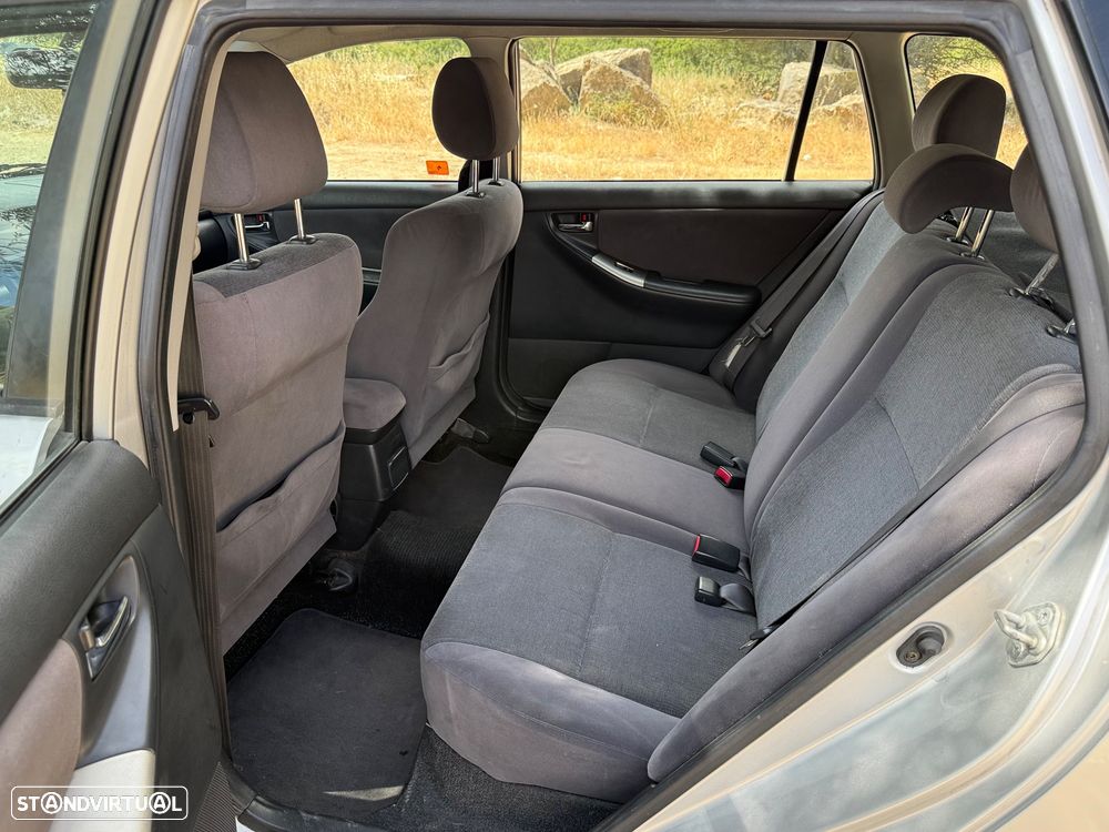 Toyota Corolla SW 1.4 Sol - 5