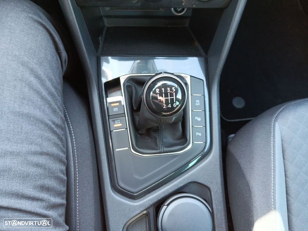 VW Tiguan 2.0 TDI Confortline - 24