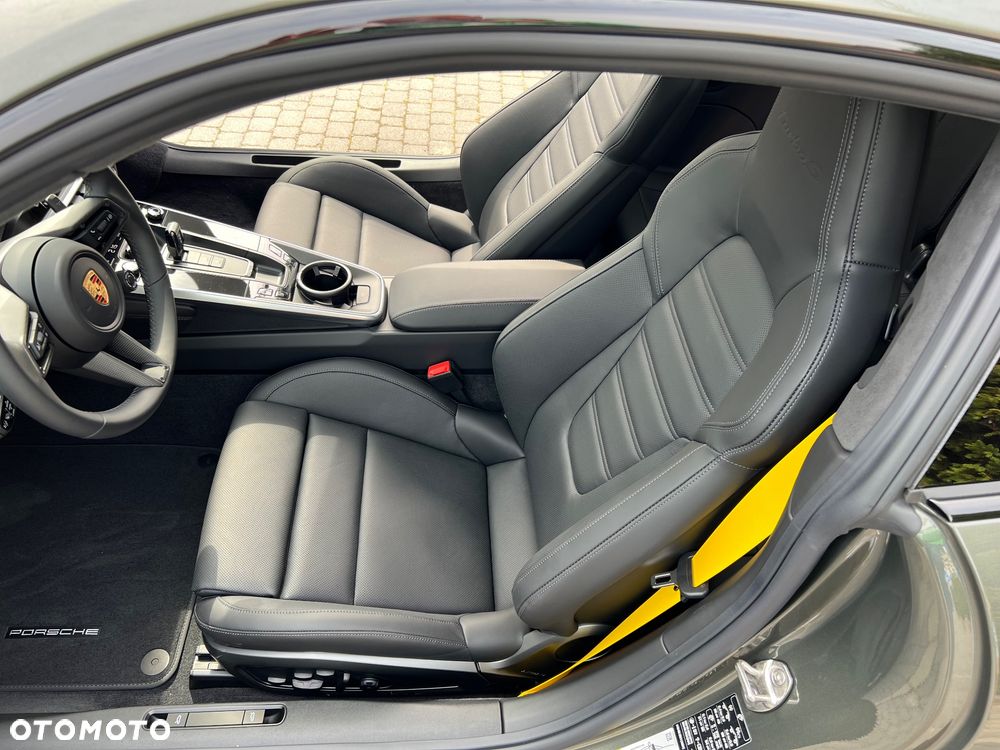 Porsche 911 Turbo S - 14