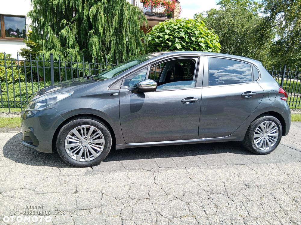 Peugeot 208 1.2 PureTech Style - 10