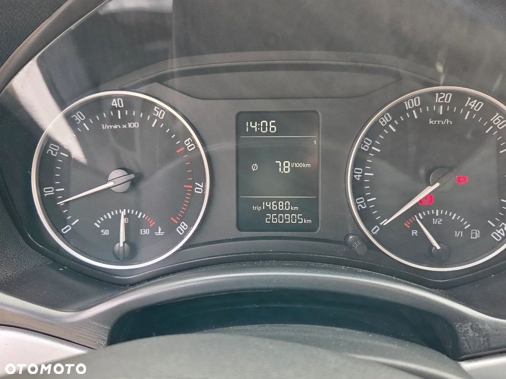 Skoda Octavia 1.6 Combi Classic - 28