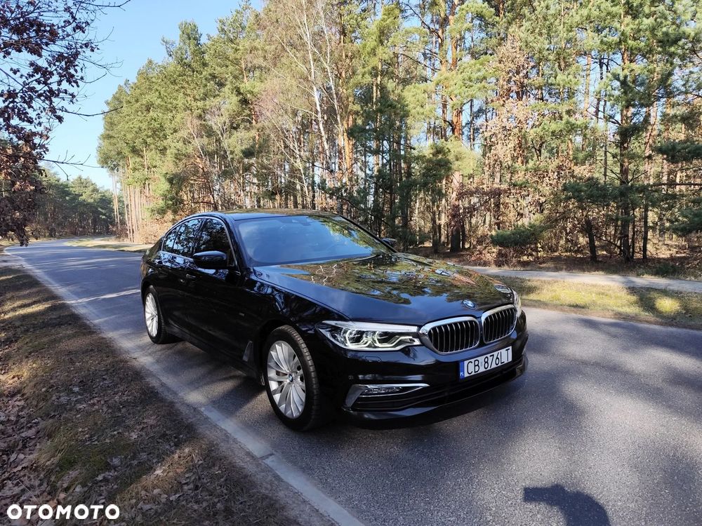 BMW Seria 5 530i xDrive Luxury Line sport - 4
