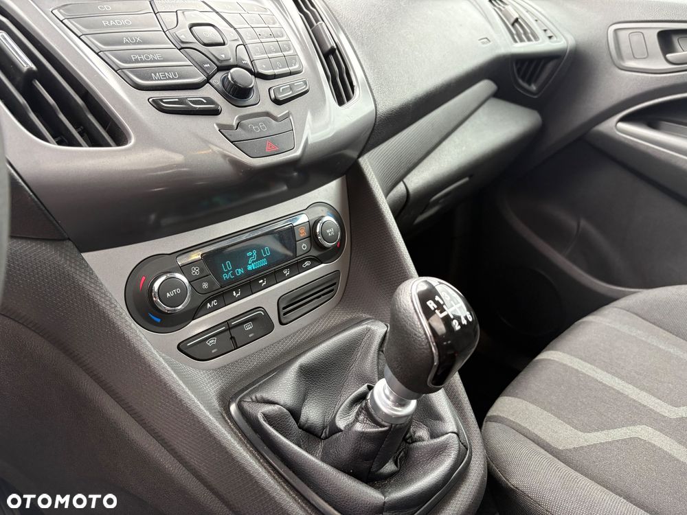 Ford Tourneo Connect Grand - 25