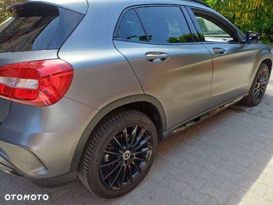 Mercedes-Benz GLA 250 7G-DCT Peak Edition - 9