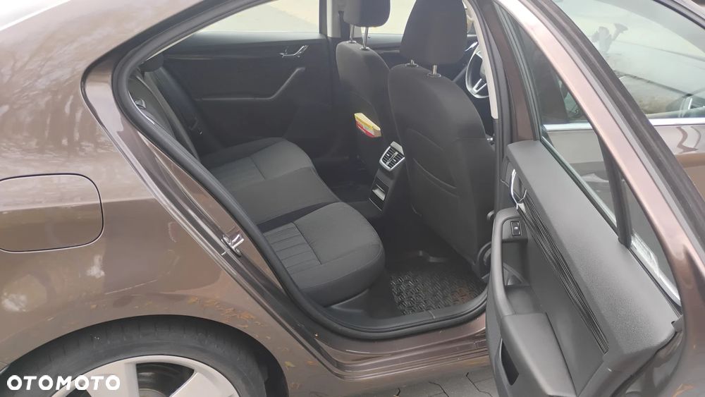 Skoda Octavia 2.0 TSI Style DSG - 9