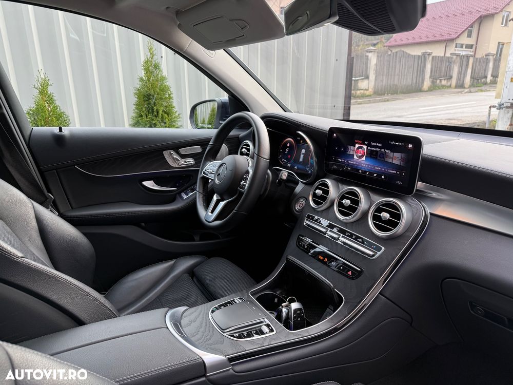 Mercedes-Benz GLC 220 d 4Matic 9G-TRONIC Exclusive - 31