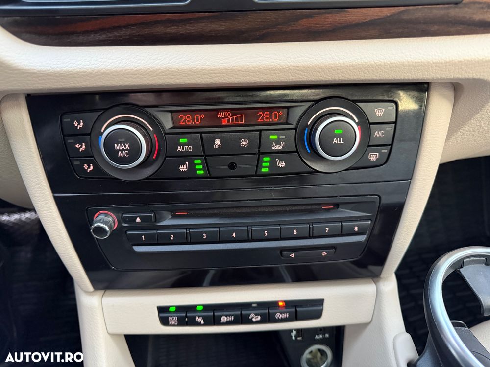 BMW X1 xDrive20d Aut. Sport Line - 34