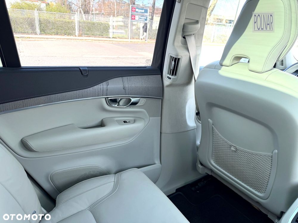 Volvo XC 90 B5 B AWD Ultra Bright 7os - 19