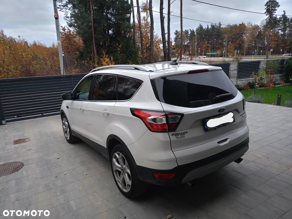 Ford Escape 2.0 EcoBoost AWD Titanium - 12