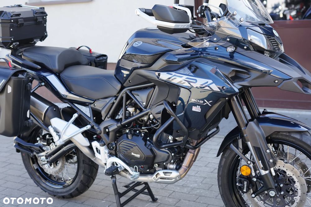 Benelli TRK 502X - 11