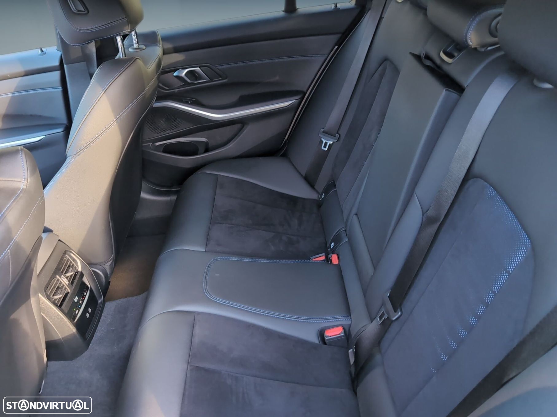 BMW 320 d Touring Pack Desportivo M Auto - 14