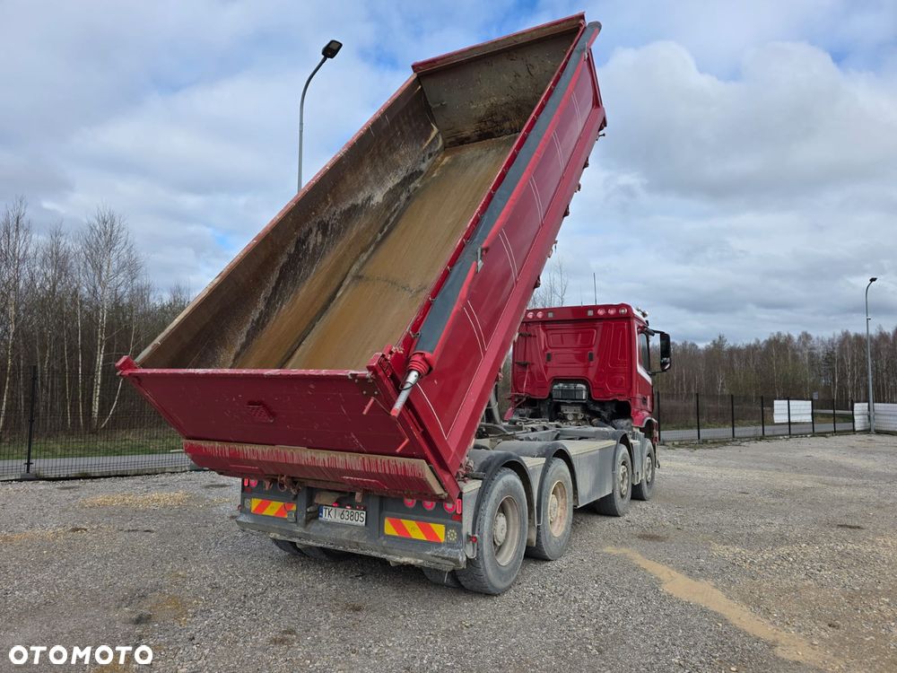 Mercedes-Benz Arocs - 11