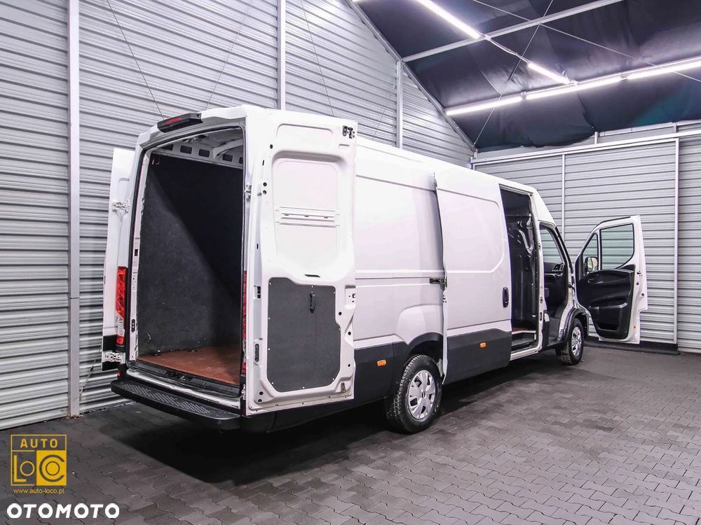 Iveco DAILY 35S18 FURGON LONG - 4