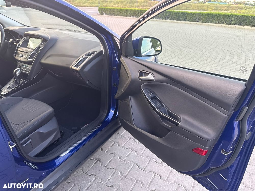 Ford Focus - 25