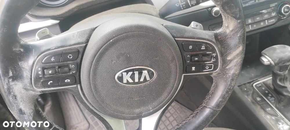 Kia Niro 1.6 GDI Plug-in Hybrid L - 26