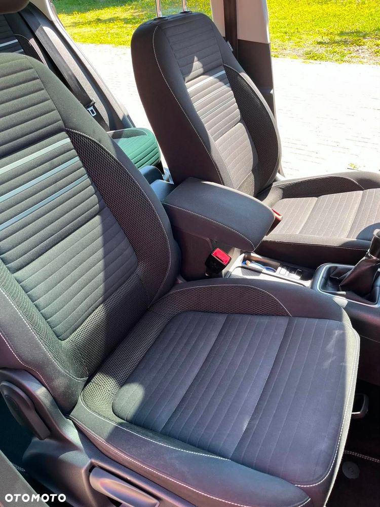 Volkswagen Tiguan - 13